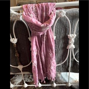 3/$15 Cottagecore scarf wrap 26.5x72" Mauve with cream embroidery tassels